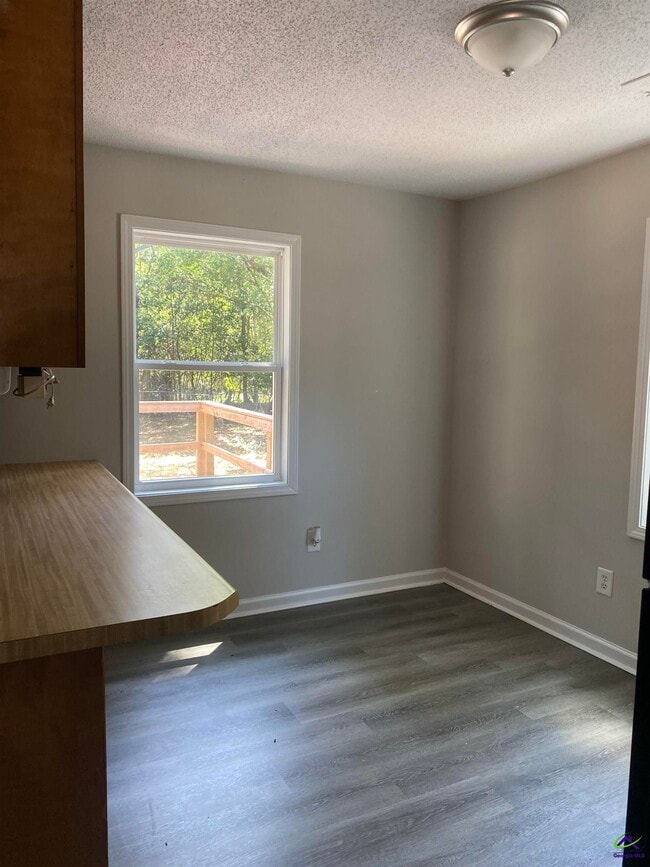 Building Photo - 115 Arnold Blvd