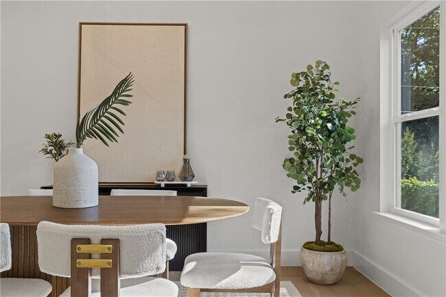 Building Photo - 3183 Zion St