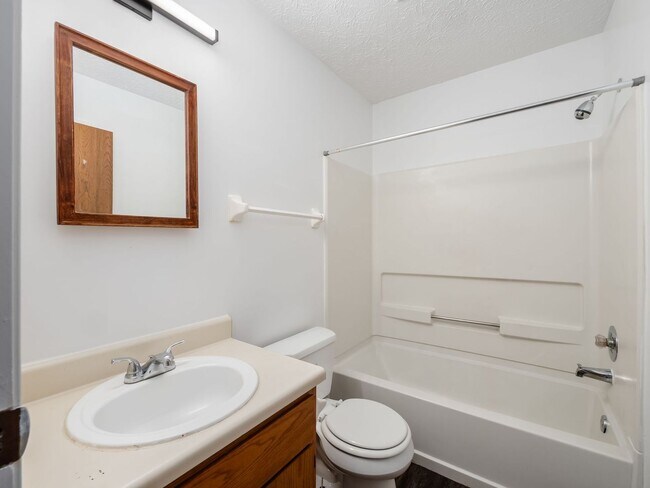 Building Photo - Duke Phillip