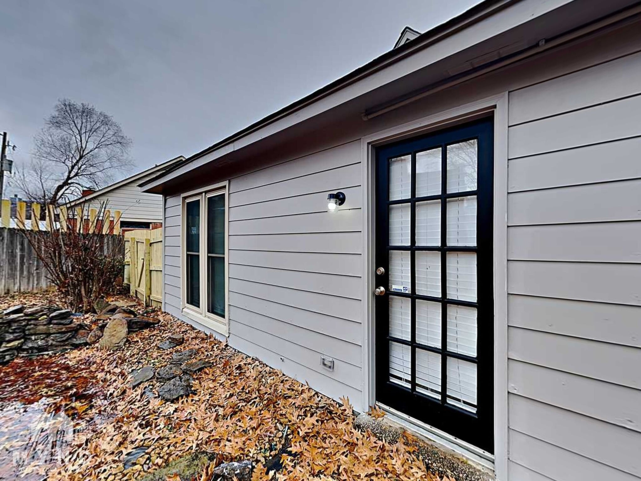 Building Photo - 4569 Falkland Dr