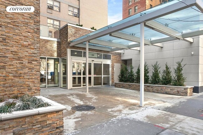 Building Photo - 100 W 93rd St