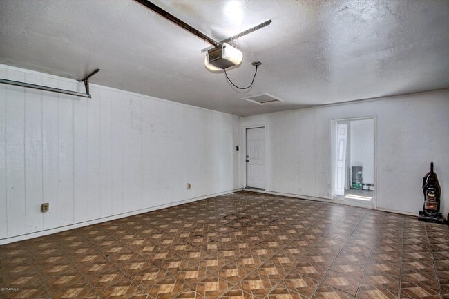 Building Photo - 65 N 132nd Pl