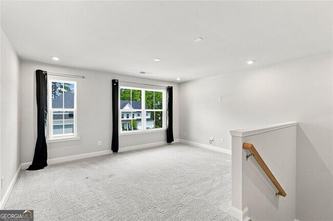 Building Photo - 406 Riverclub Rd