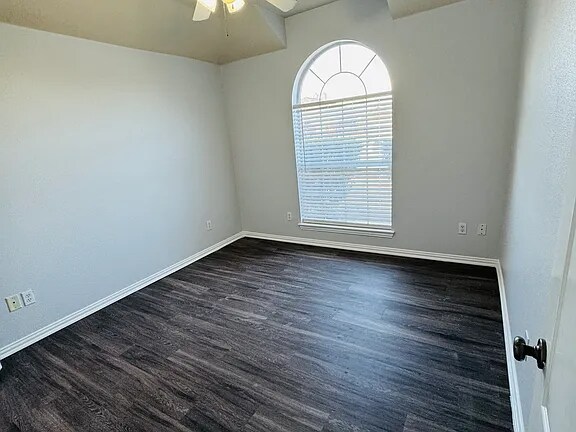 Building Photo - 5728 Swords Dr