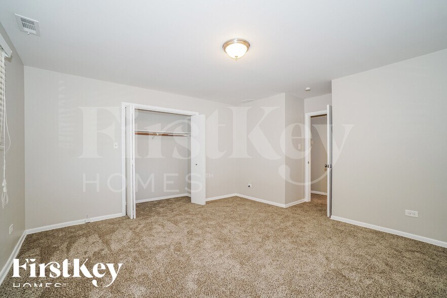 Building Photo - 428 Suwanee St