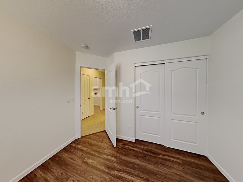 Building Photo - 4592 E Longhorn St