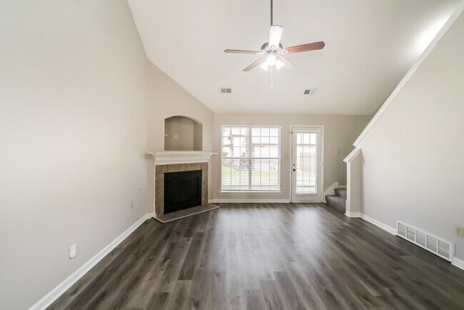 Building Photo - 4880 Briona St
