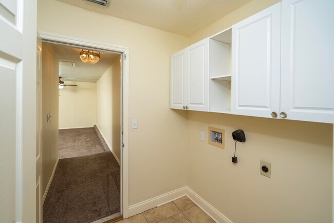 Building Photo - 2116 Wood Stork Ave