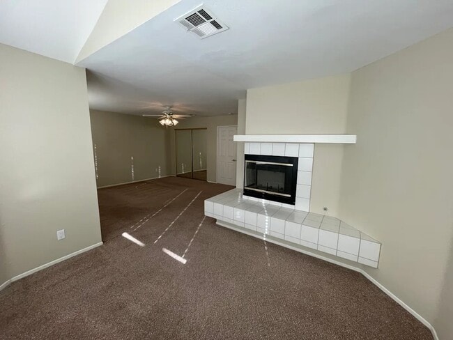 Building Photo - 41232 Crispi Ln