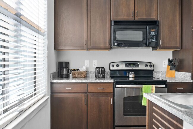 Building Photo - 235 S Delaware St