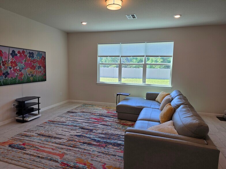 Building Photo - 12963 Brookside Moss Dr