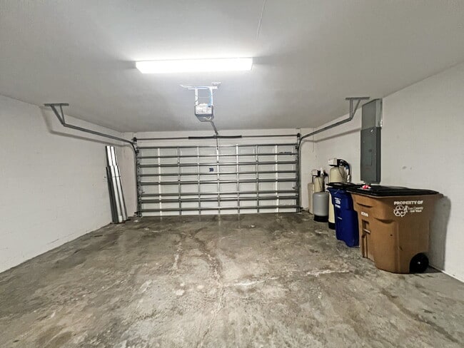 Building Photo - 2908 15th St W