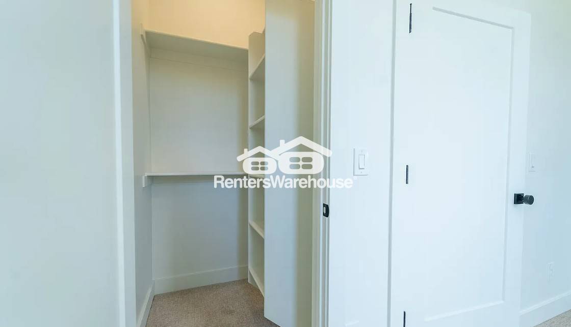 Building Photo - 544 N 600 W