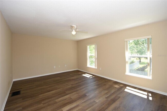 Building Photo - 37 Buttermill Dr