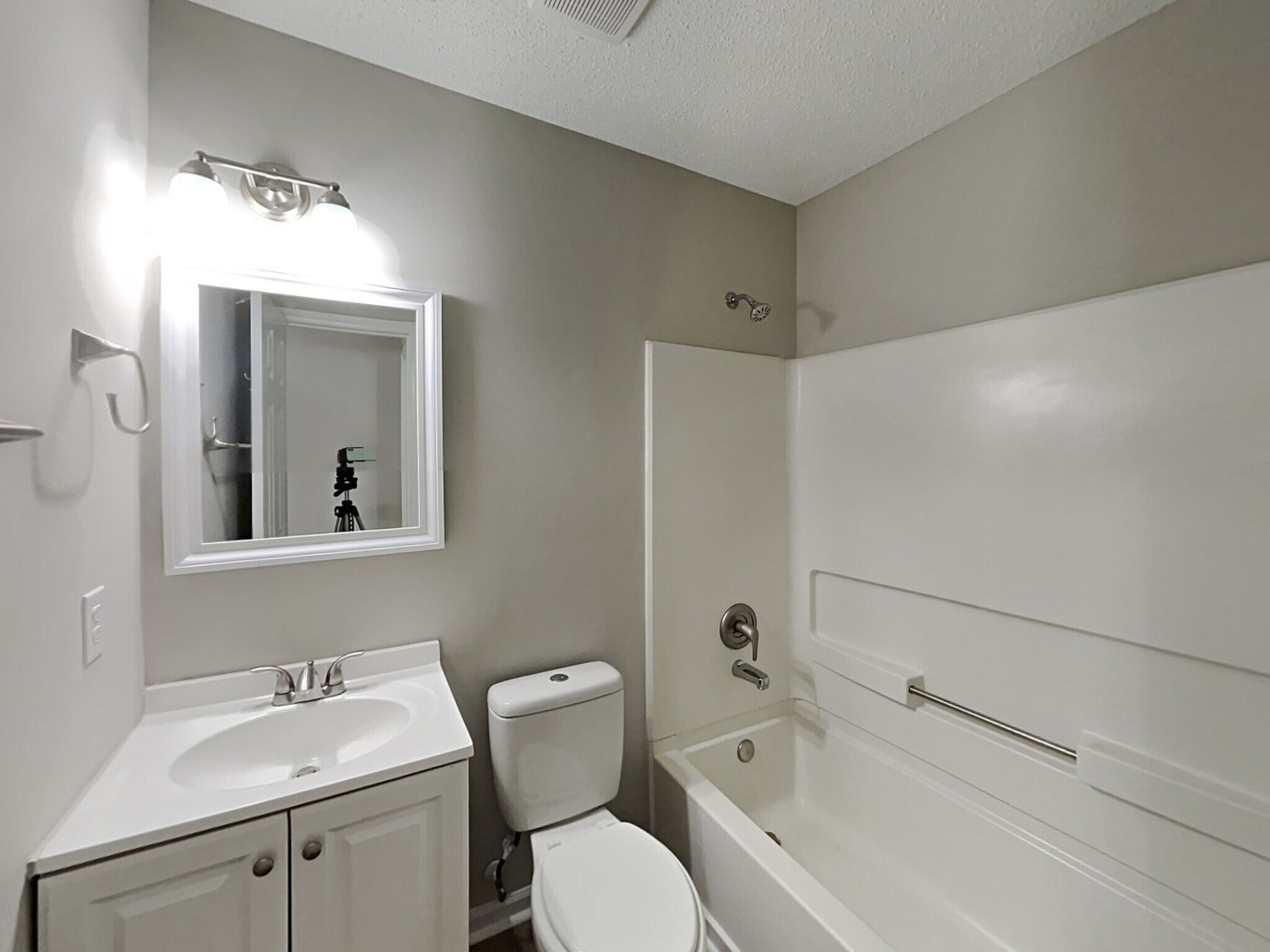 Building Photo - 3617 Abercromby Dr