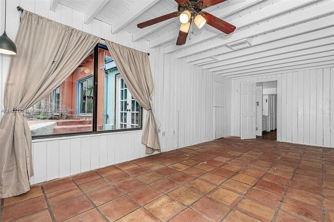 Building Photo - 3656 Avocado Ave