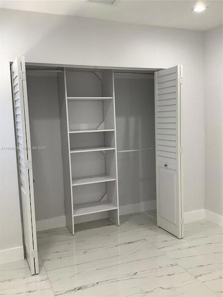 Building Photo - 1653 SW 17th Terrace