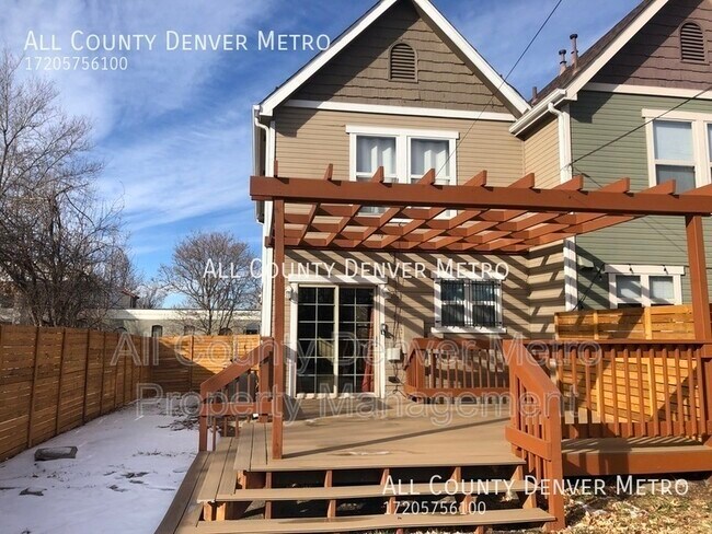 Primary Photo - 380 Elati St