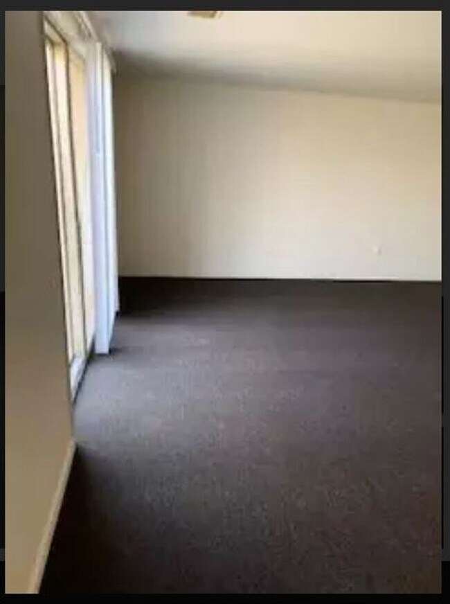 Building Photo - 6984 Shattuck Rd