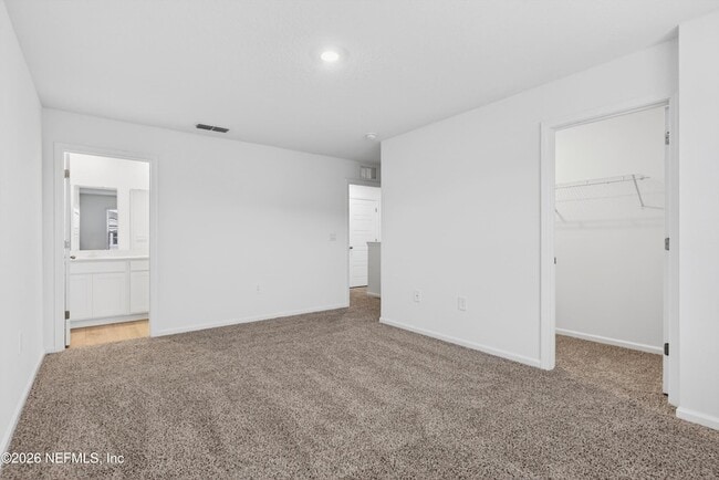 Building Photo - 1460 Jeremiah St