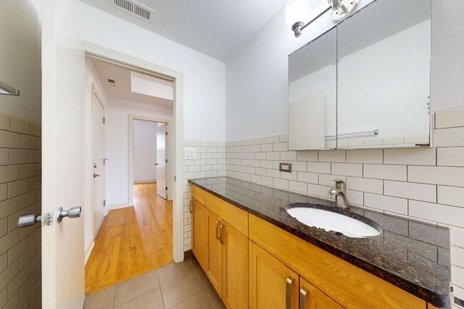 Floorplan - 5355-5361 S. Cottage Grove Avenue