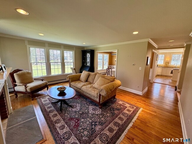 Building Photo - 11 Van Campen Ln