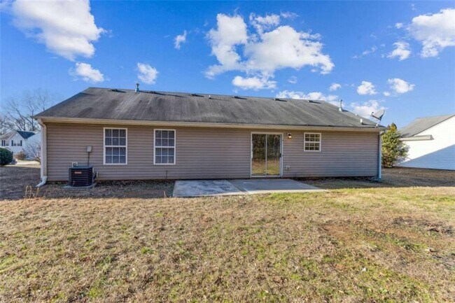 Building Photo - 410 Shenandoah Ct