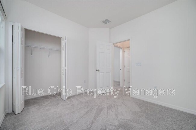 Building Photo - 34200 Cinder Wy