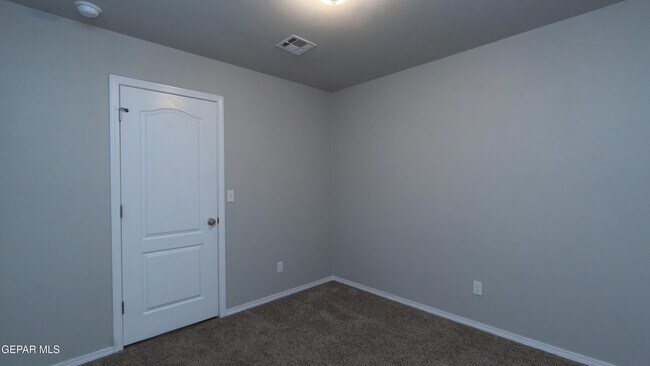 Building Photo - 14316 Paraiso Dr