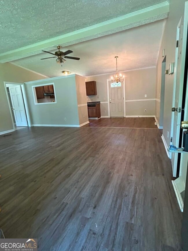 Building Photo - 4704 High Oak Dr