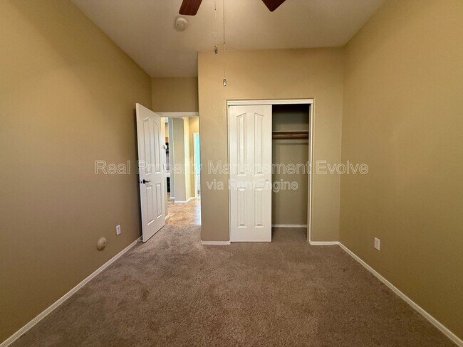 Building Photo - 8014 W Pima St