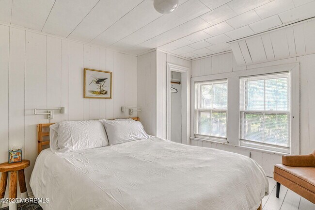 Building Photo - 13 Pilgrim Pathway