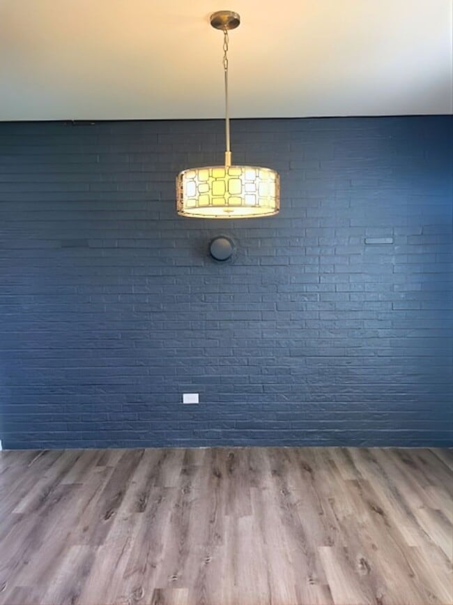 Building Photo - Modern & Spacious 3BR Home with Trendy Design Features and Large Yard!