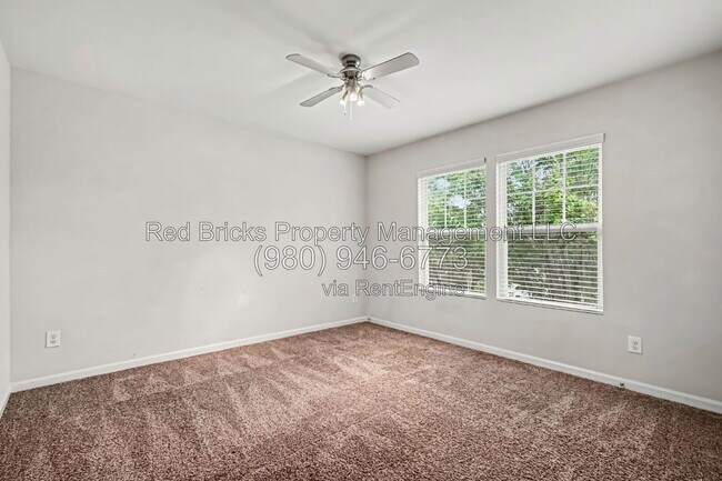 Building Photo - 4613 Tradd Cir