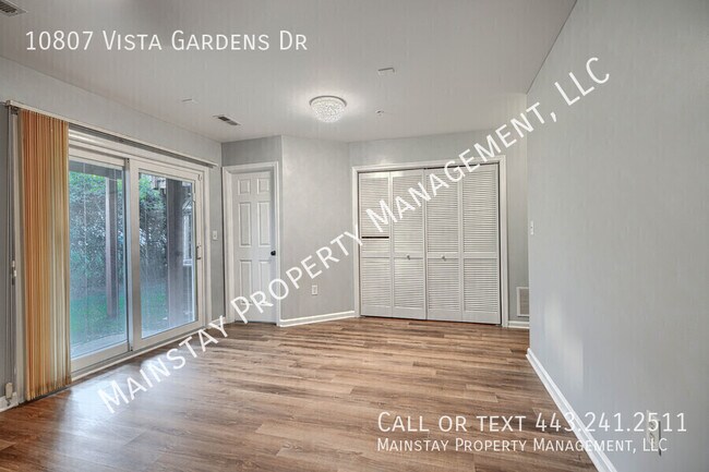 Building Photo - 10807 Vista Gardens Dr