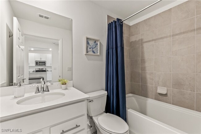 Building Photo - 15940 Grassland Ln