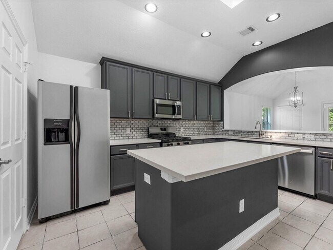 Building Photo - 13707 Birney Point Ln