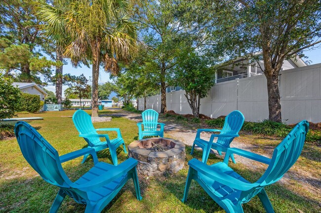 Building Photo - 347 Seabreeze Dr