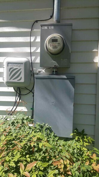 Building Photo - 3837 Morrow St