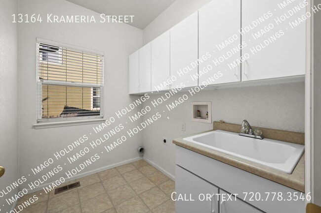 Building Photo - 13164 Krameria St