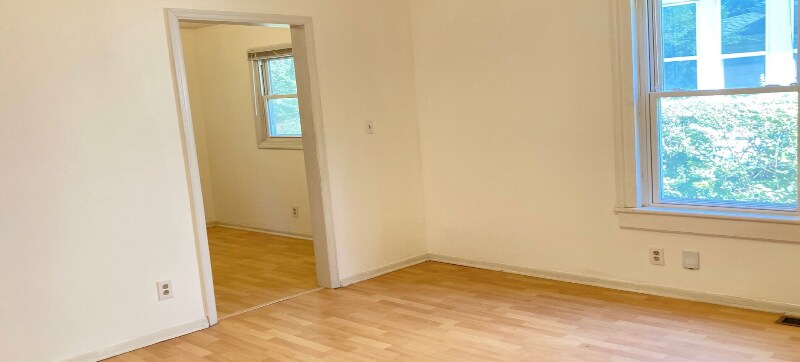 Building Photo - 201 E Caldwell Ave