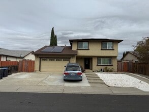 Building Photo - Unique 5 Bedroom 2 Story w/ Solar Suisun *...