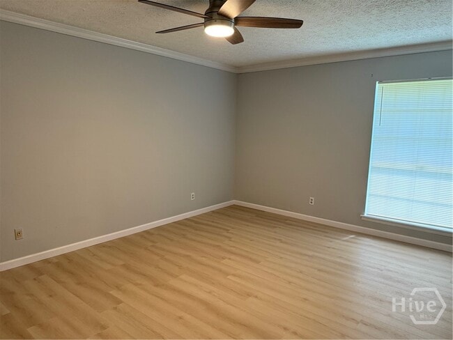 Building Photo - 10520 Sugarbush Rd