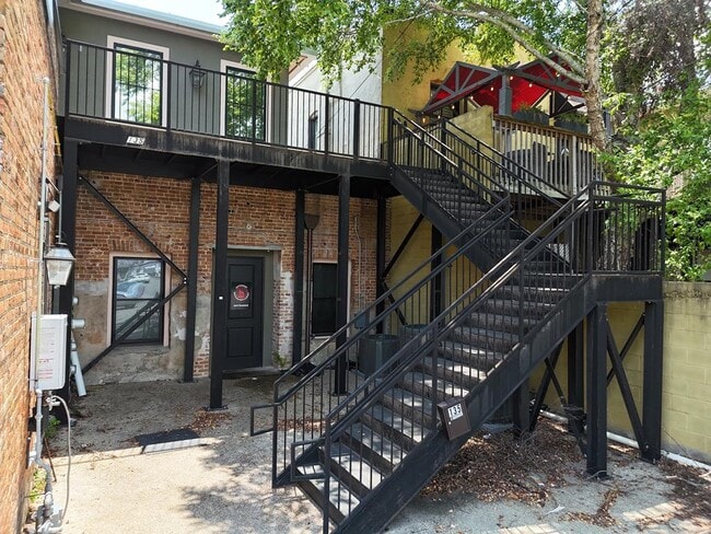 Building Photo - 144 E Jackson St