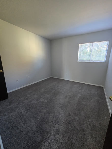 Building Photo - 1221 Nelson St