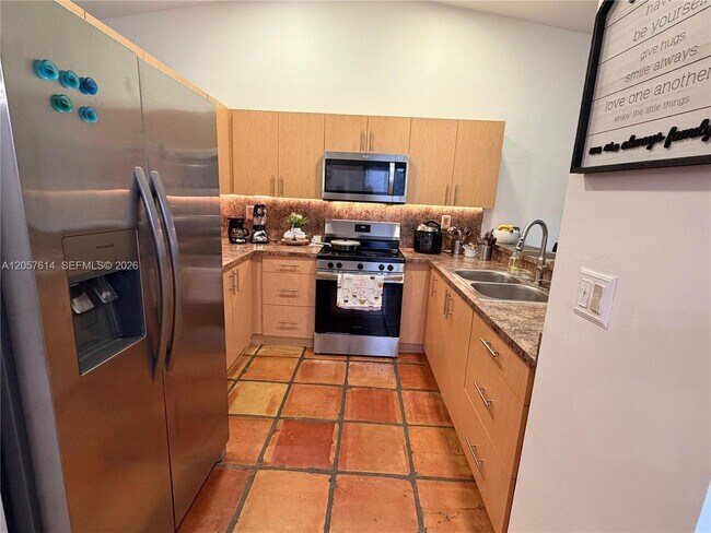 Building Photo - 6641 NW 174th Terrace