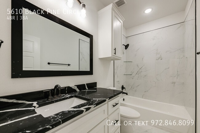 Building Photo - 5610 Black Pine Cir