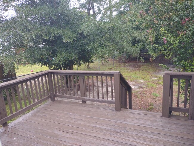 Building Photo - Fantastic Three Bedroom Home in Lexington!