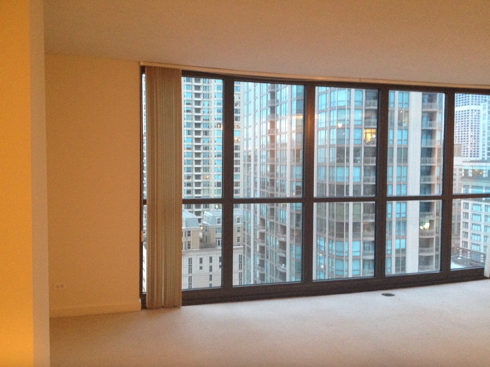 Building Photo - 10 E Ontario St