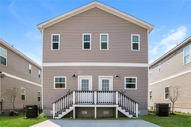 Building Photo - 3129 4th Ave S